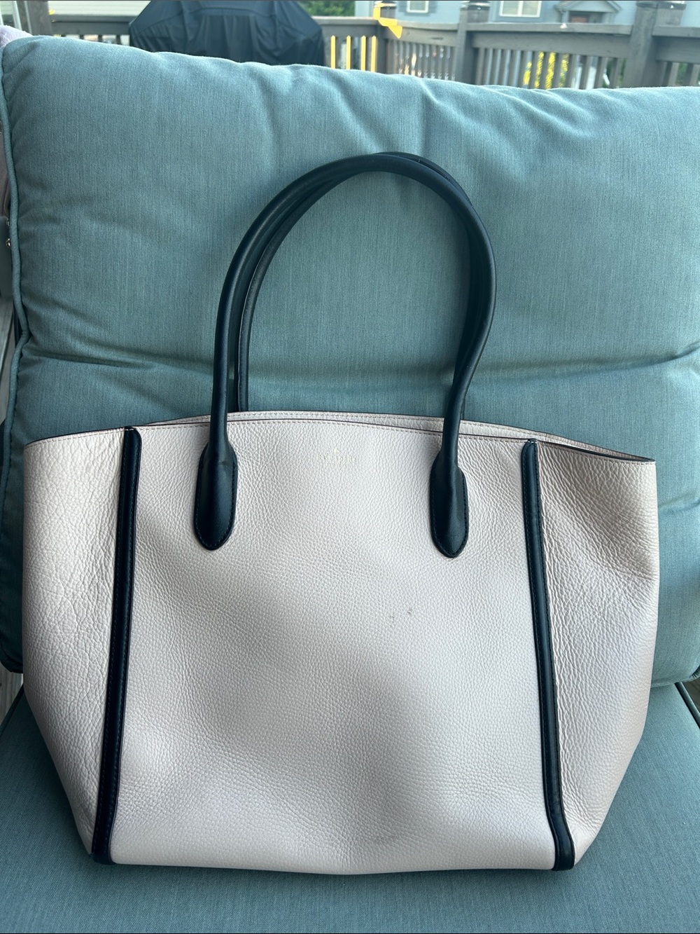 Kate Spade New York Caroline Lane Forster Black & Off Pink XL Leather Tote.